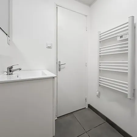 Carlappartement Elegance Et Confort Avec Wi-fi & Parking Ii * Carling